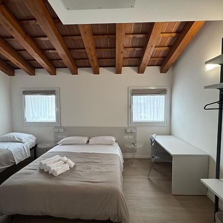 Hotel Villa Mary Santa Maria Di Sala Exteriér fotografie