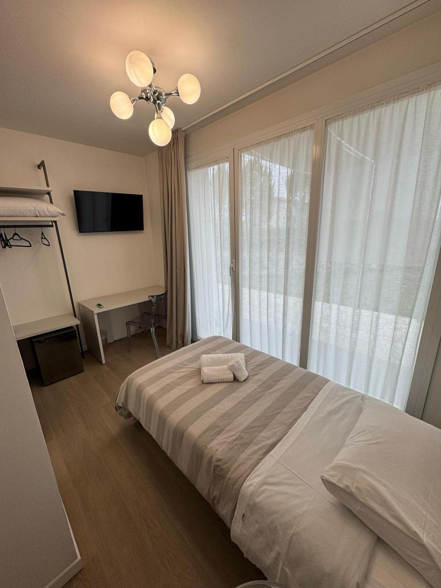 Hotel Villa Mary Santa Maria Di Sala Exteriér fotografie
