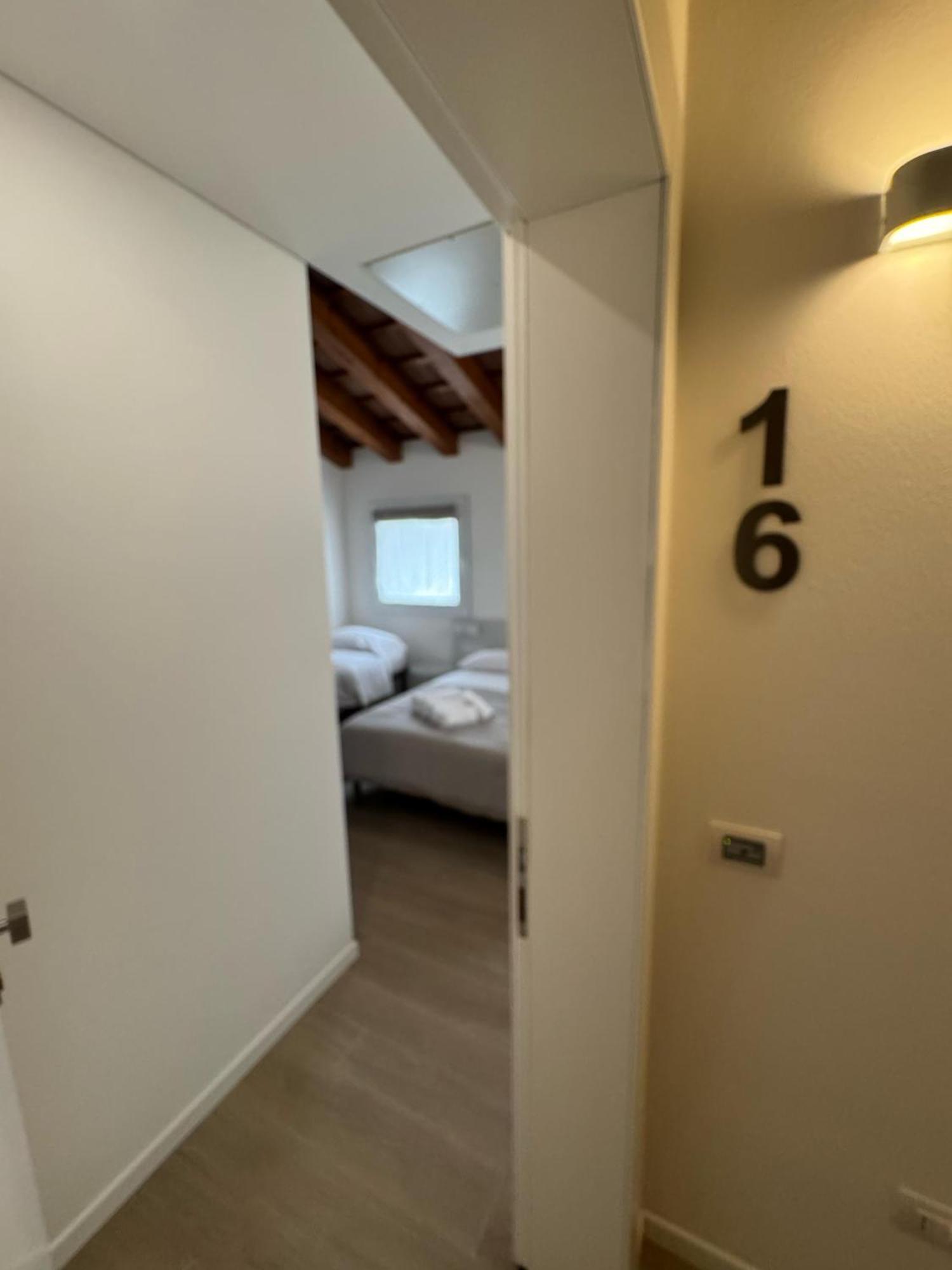 Hotel Villa Mary Santa Maria Di Sala Exteriér fotografie