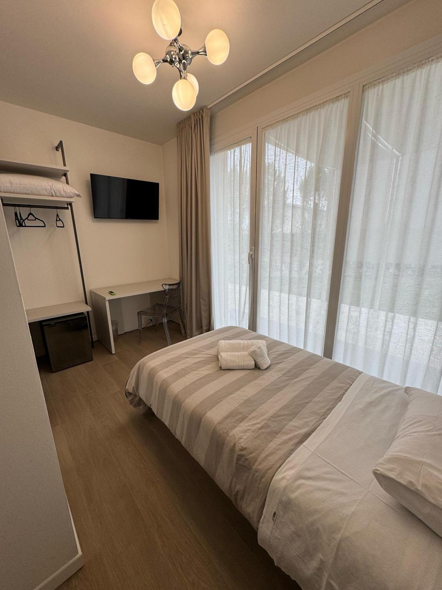 Hotel Villa Mary Santa Maria Di Sala Exteriér fotografie